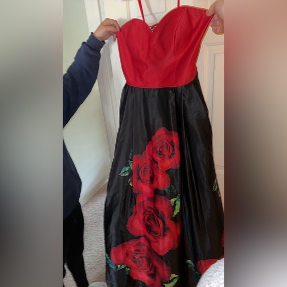 Prom dress in perfect condition